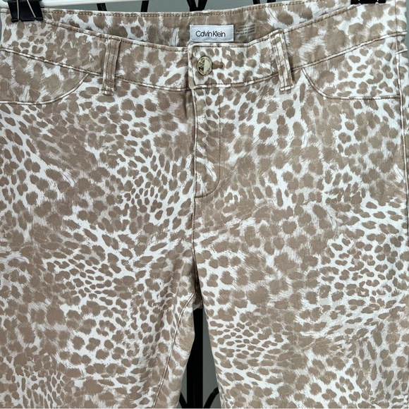 Women’s Calvin Klein cheetah print jeggings - Picture 2 of 7